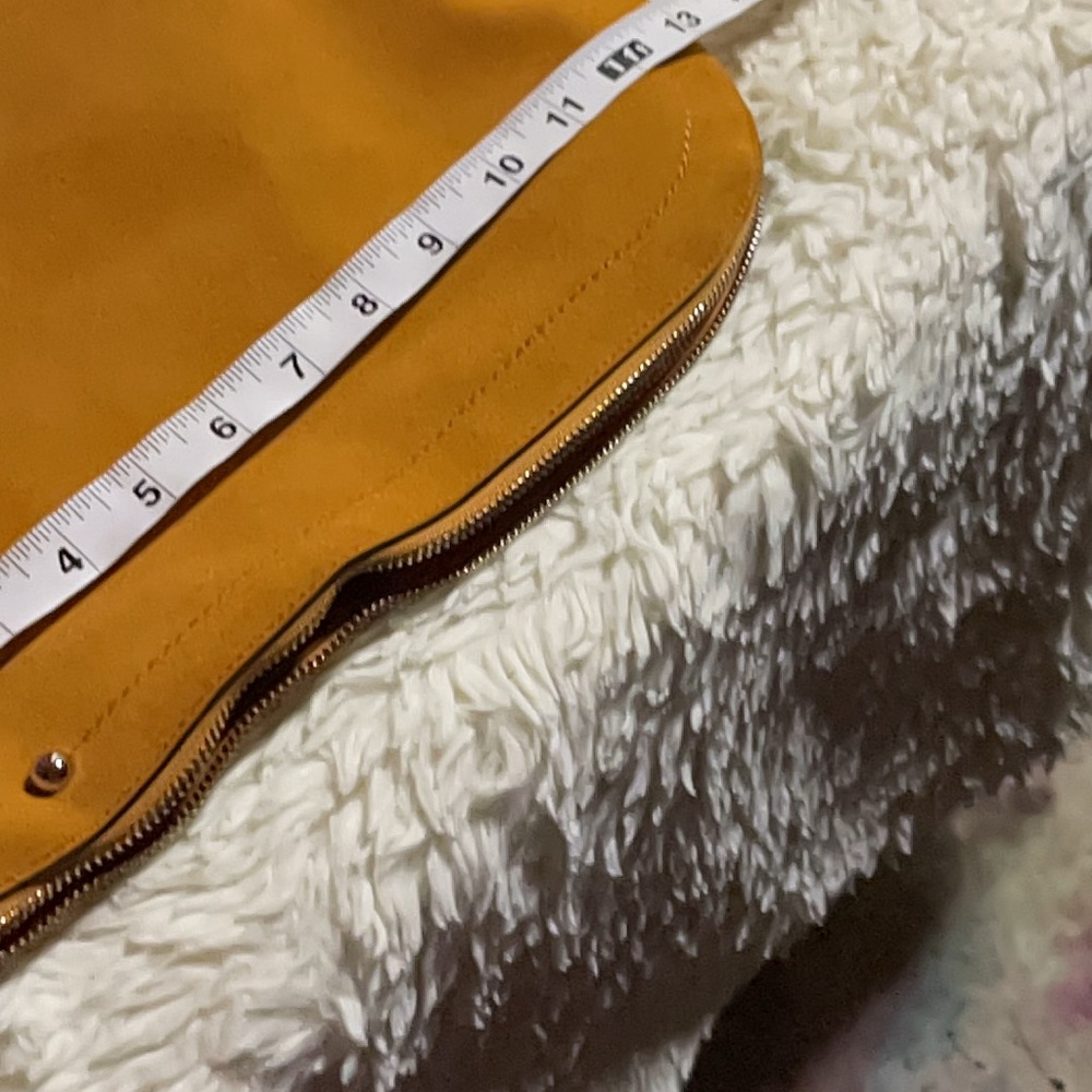 Stunning, yellow mustard suede and leather hobo bag - Picture 10 of 16